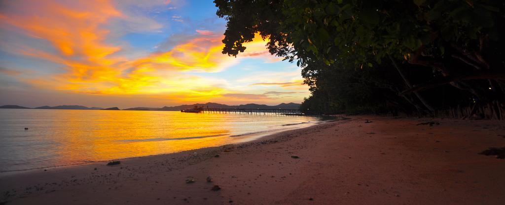 Raja Ampat Dive Resort Tapokreng Εξωτερικό φωτογραφία
