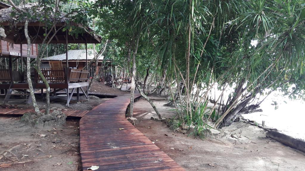 Raja Ampat Dive Resort Tapokreng Εξωτερικό φωτογραφία