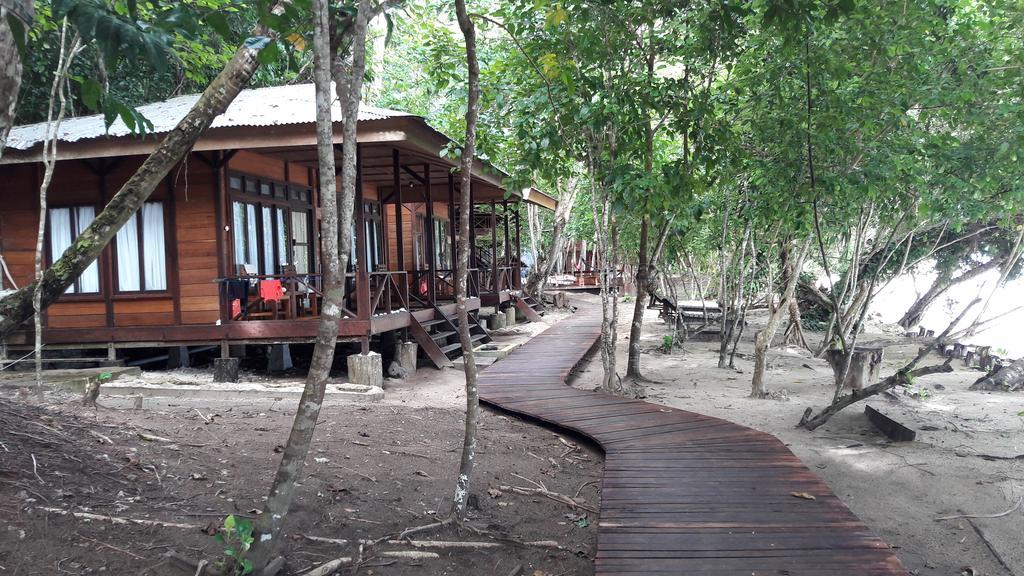 Raja Ampat Dive Resort Tapokreng Εξωτερικό φωτογραφία