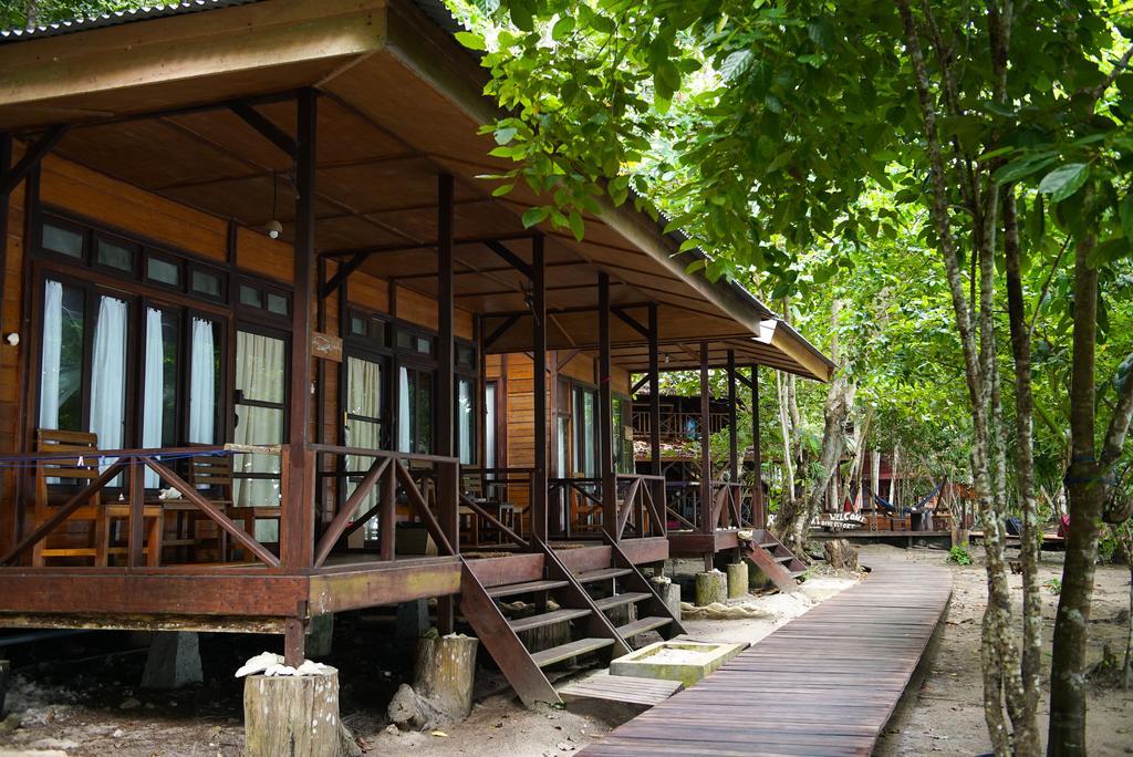 Raja Ampat Dive Resort Tapokreng Εξωτερικό φωτογραφία