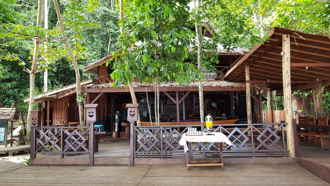 Raja Ampat Dive Resort Tapokreng Εξωτερικό φωτογραφία